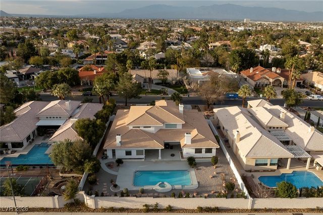 7421 Silver Palm Avenue, Las Vegas, NV 89117