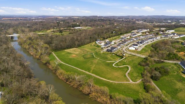 1013 McKee Ct, Columbia, TN 38401