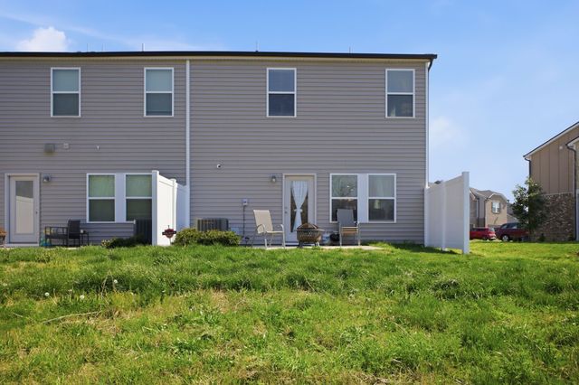 1013 McKee Ct, Columbia, TN 38401