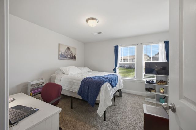 1013 McKee Ct, Columbia, TN 38401