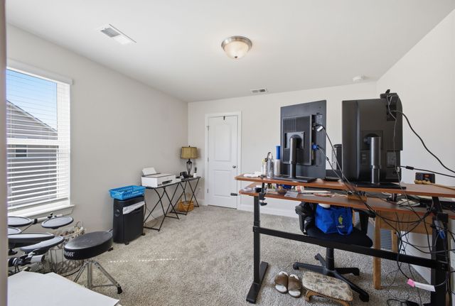 1013 McKee Ct, Columbia, TN 38401