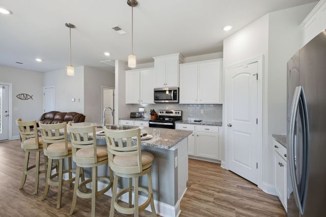 1013 McKee Ct, Columbia, TN 38401