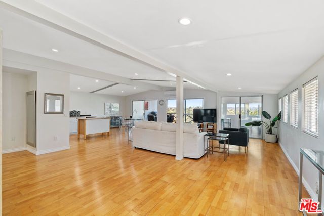 23777 Mulholland Highway 62, Calabasas, CA 91302