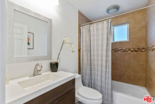 23777 Mulholland Highway 62, Calabasas, CA 91302