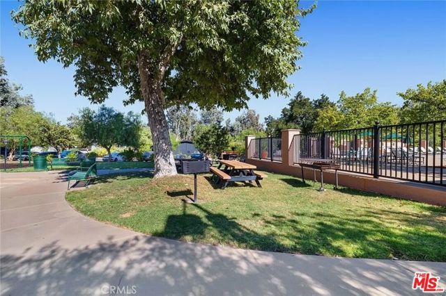 23777 Mulholland Highway 62, Calabasas, CA 91302