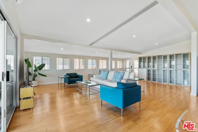 23777 Mulholland Highway 62, Calabasas, CA 91302