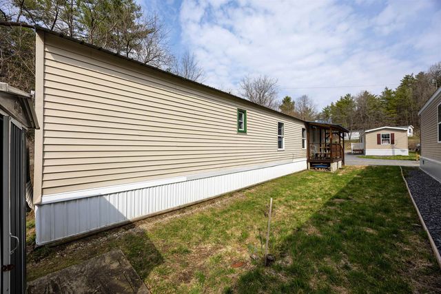 141 Oak Street, St. Johnsbury, VT 05819