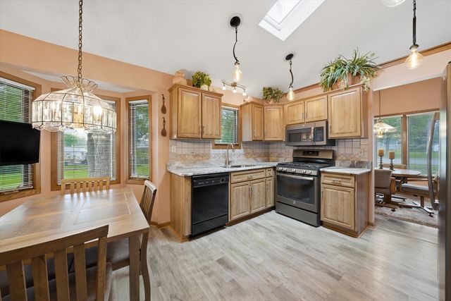 15415 LARAMIE Avenue, Oak Forest, IL 60452