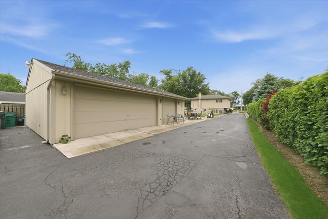 15415 LARAMIE Avenue, Oak Forest, IL 60452