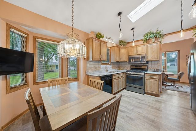 15415 LARAMIE Avenue, Oak Forest, IL 60452