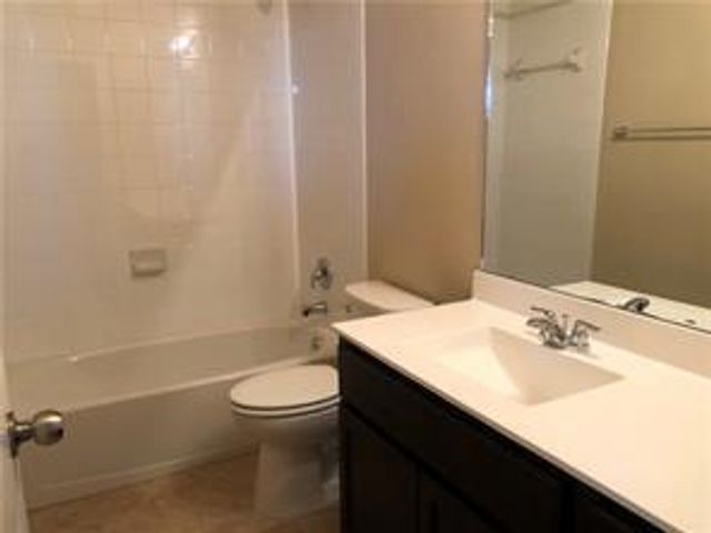 2880 Donnell DR 2201, Round Rock, TX 78664