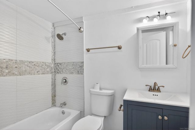 5442 San Onofre Ter, San Diego, CA 92114