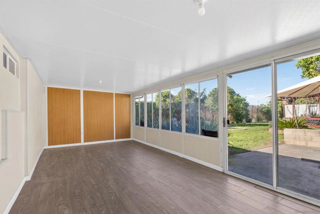 5442 San Onofre Ter, San Diego, CA 92114