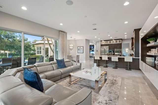 7795 Eden Ridge Way, Palm Beach Gardens, FL 33412