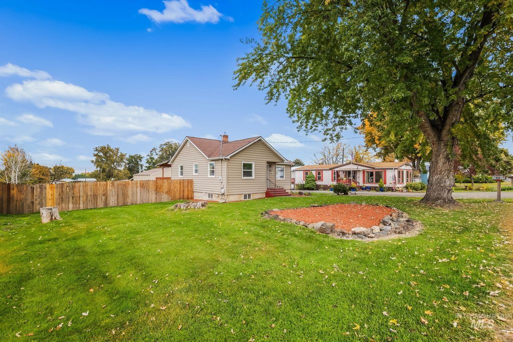 725 Warner Ave, Lewiston, ID 83501 photo 3