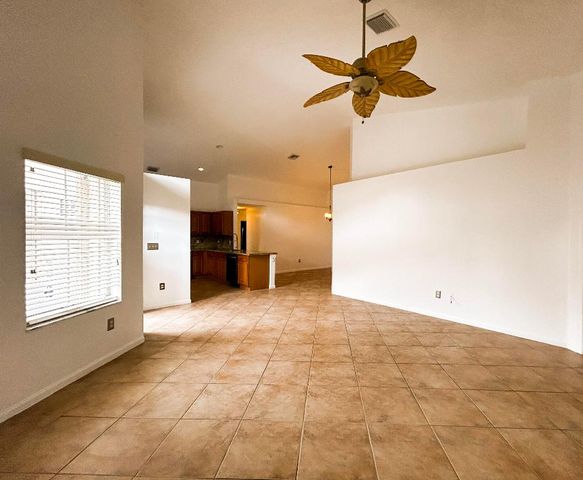 10638 Lake Shore Drive, Wellington, FL 33414