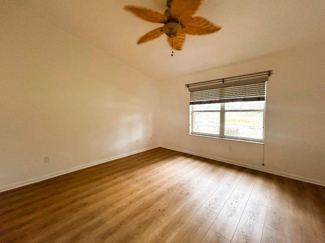 10638 Lake Shore Drive, Wellington, FL 33414