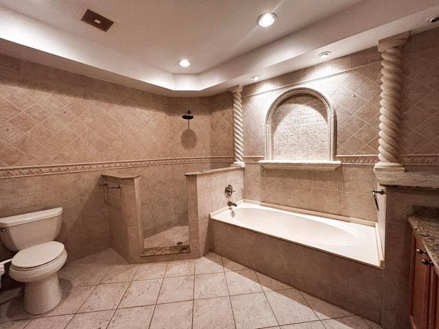 10638 Lake Shore Drive, Wellington, FL 33414