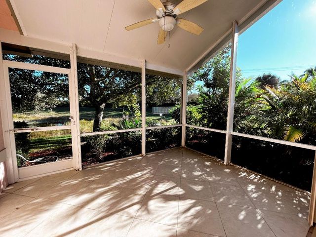 10638 Lake Shore Drive, Wellington, FL 33414