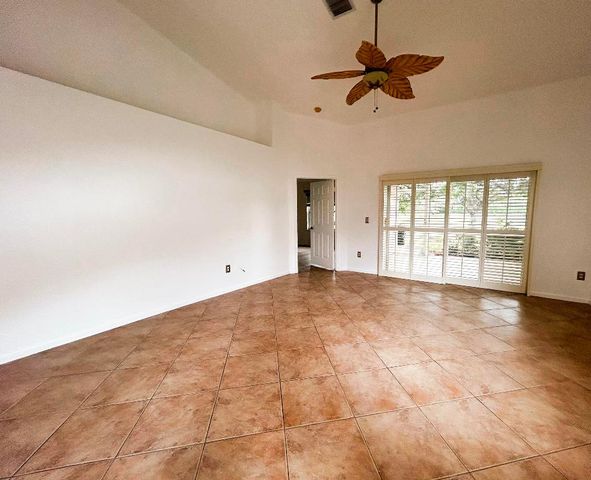 10638 Lake Shore Drive, Wellington, FL 33414