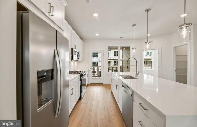 512 PARKVIEW AVE, Gaithersburg, MD 20878