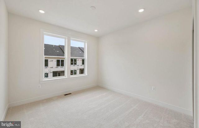 512 PARKVIEW AVE, Gaithersburg, MD 20878
