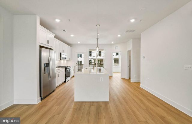 512 PARKVIEW AVE, Gaithersburg, MD 20878