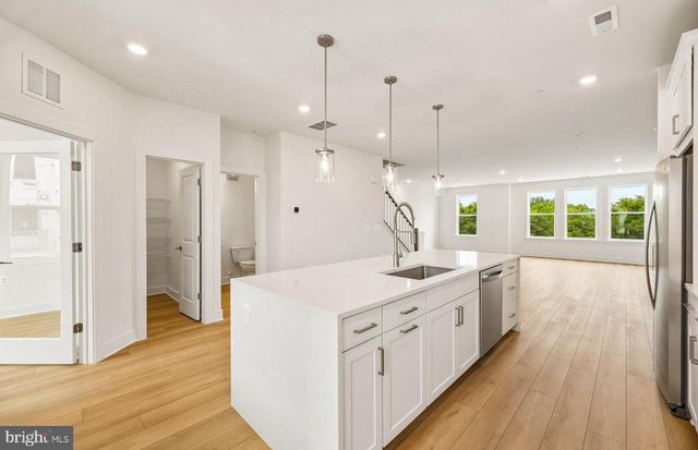 512 PARKVIEW AVE, Gaithersburg, MD 20878