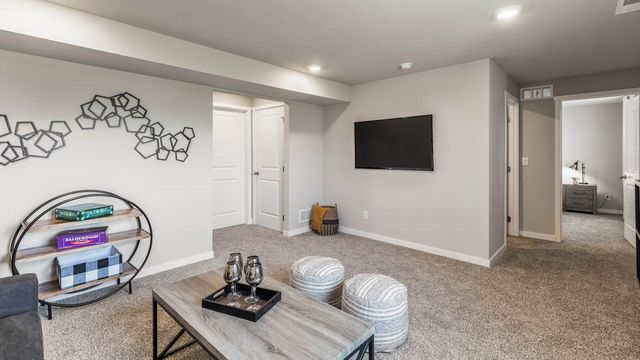 2372 SE Billings Place, West Des Moines, IA 50265