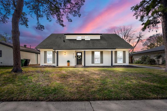 8207 Langdon Lane, Houston, TX 77036