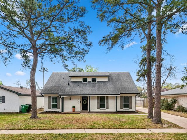 8207 Langdon Lane, Houston, TX 77036