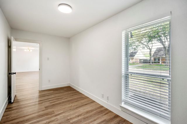 8207 Langdon Lane, Houston, TX 77036