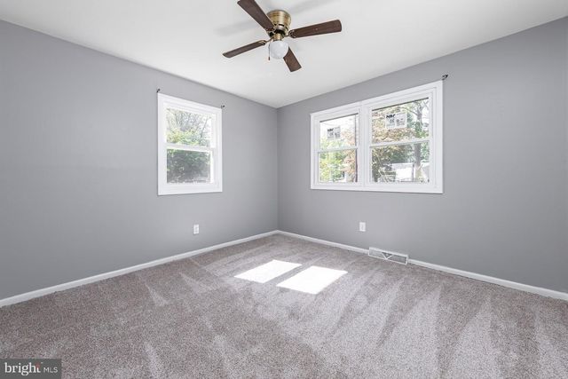 10 NARCISSUS RD, Pennsville, NJ 08070