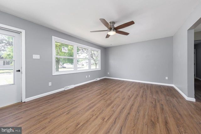 10 NARCISSUS RD, Pennsville, NJ 08070