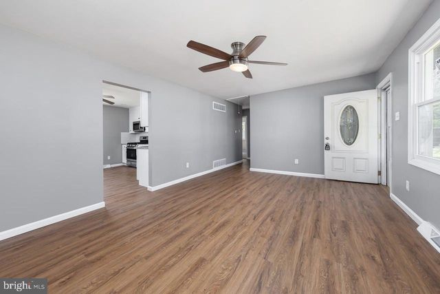 10 NARCISSUS RD, Pennsville, NJ 08070