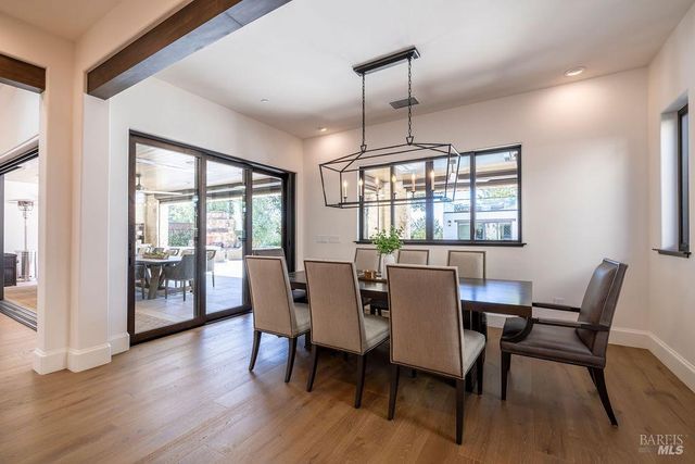 3981 Parker Hill Rd, Santa Rosa, CA 95404