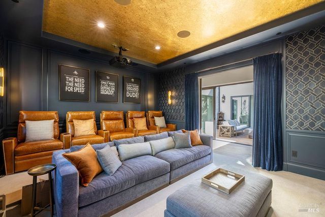 3981 Parker Hill Rd, Santa Rosa, CA 95404