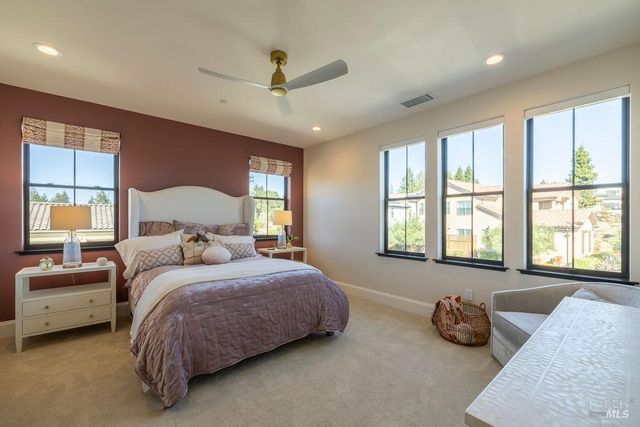 3981 Parker Hill Rd, Santa Rosa, CA 95404