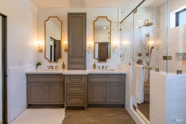 3981 Parker Hill Rd, Santa Rosa, CA 95404