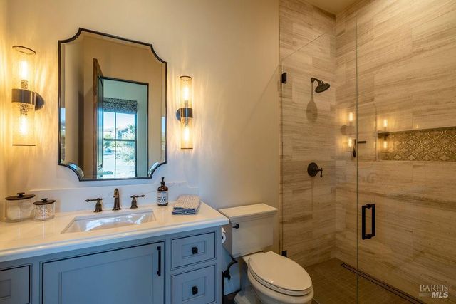 3981 Parker Hill Rd, Santa Rosa, CA 95404