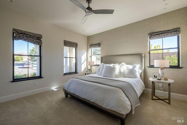 3981 Parker Hill Rd, Santa Rosa, CA 95404