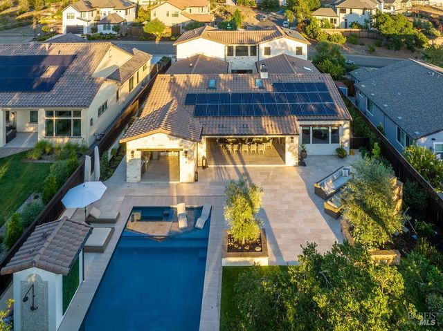 3981 Parker Hill Rd, Santa Rosa, CA 95404