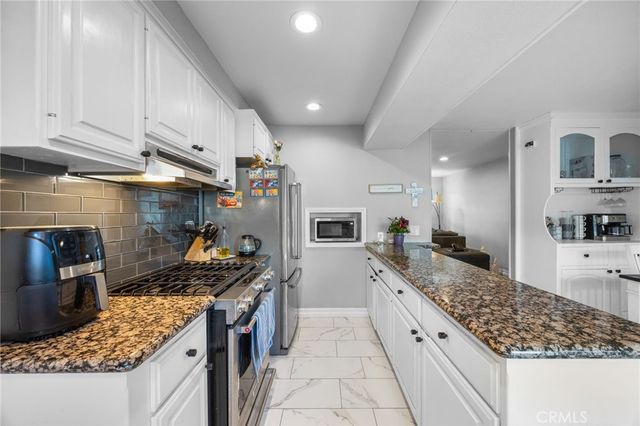 1800 W Gramercy 14, Anaheim, CA 92801