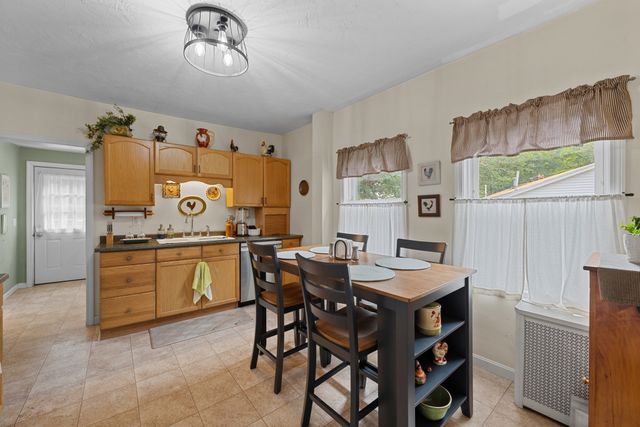 46 Chester Street, Worcester, MA 01605