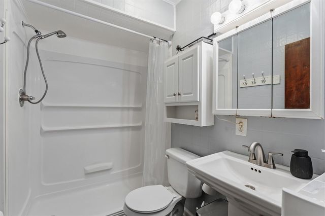 1828 Bond Street, Niles, MI 49120