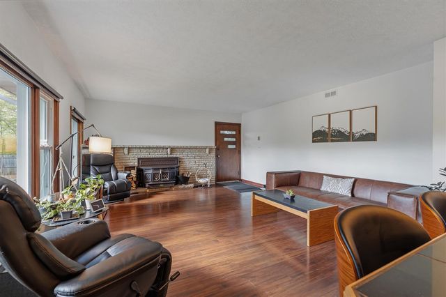 1828 Bond Street, Niles, MI 49120