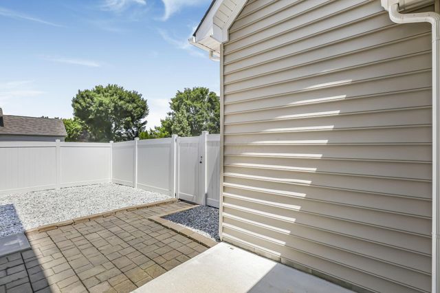 5132 Wildcat Falls Drive, Dublin, OH 43016