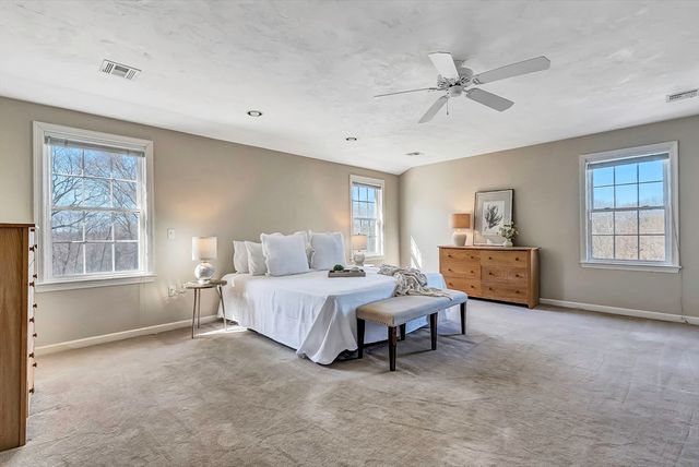 15 Pennock Road, Ashland, MA 01721