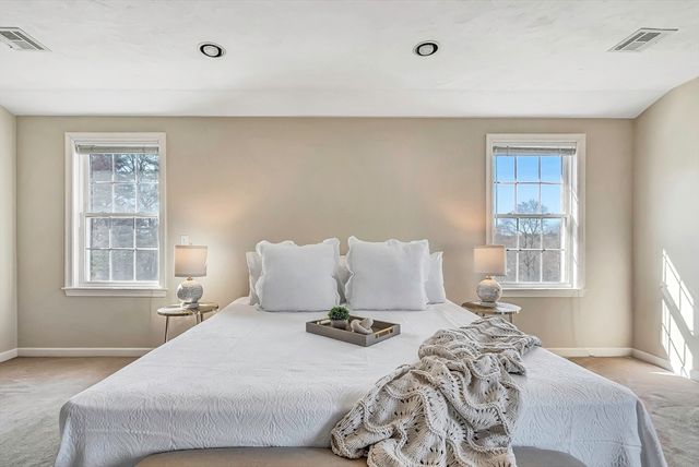 15 Pennock Road, Ashland, MA 01721