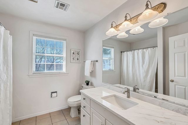 15 Pennock Road, Ashland, MA 01721